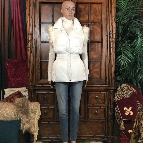 NWOT Moda International Sugar Removable Faux Fur Puffer Vest - Picture 8 of 16